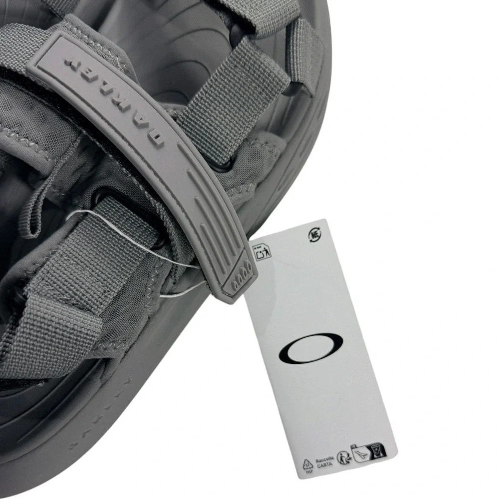 Oakley new without